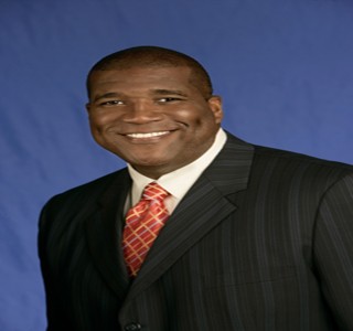 NFL STUDIO HOST CURT MENEFEE TO JOIN SHOBOX: THE NEW GENERATION ANNOUNCE TEAM